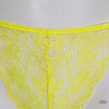 Neon žluté krajkové tanga Victoria’s Secret s stříbrnou aplikací
