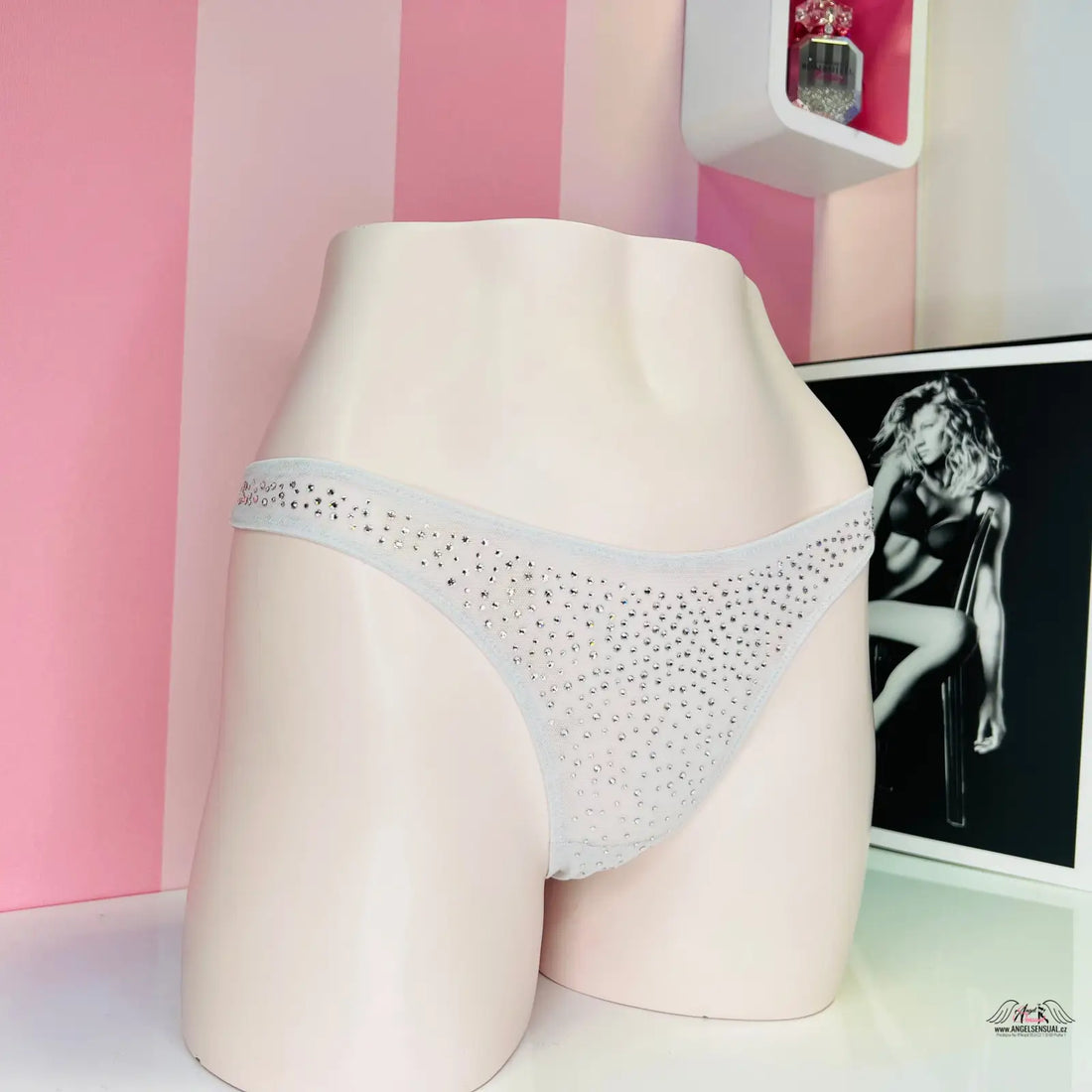 Victoria’s Secret Tanga s Kamínky vysoce kvalitních materiálů, bílý s rhinestony