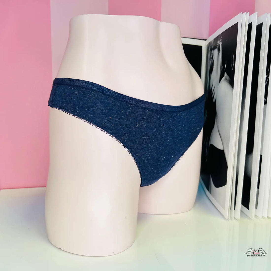 Navy blue tmavá tanga s lehce třpytivou gumou a sexy vzhled, Victoria’s Secret Tanga