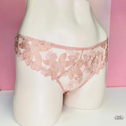 Síťované tanga Victoria’s Secret s květinovou aplikací, ideální dámské apparel &amp; accessories