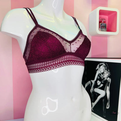 Burgundská krajková braletka s puntíkovou síťovinou pro eleganci a pohodlí
