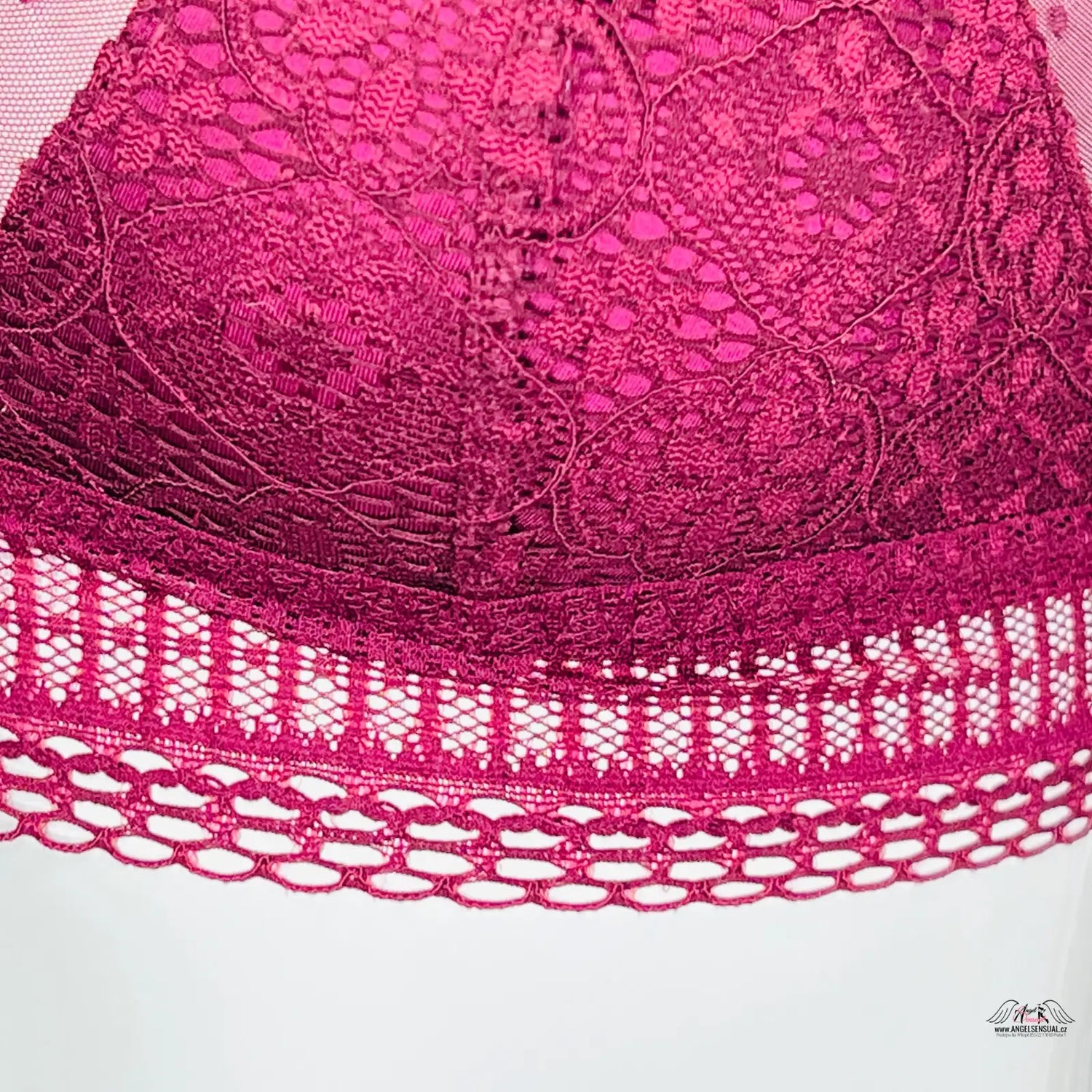 Burgundská krajková podprsenka Vzdušná Braletka pro eleganci a pohodlí