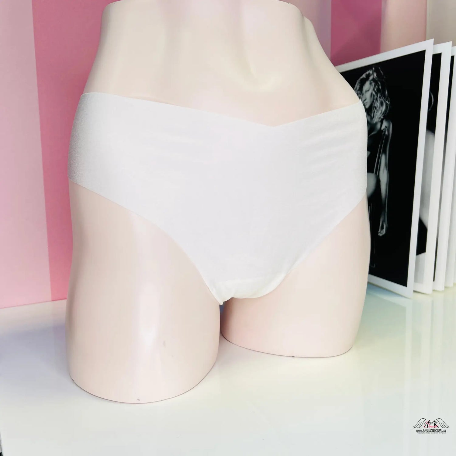 Bílé bezešvé tanga - XL / Bílá / Nové se štítky - Tanga Victoria’s Secret