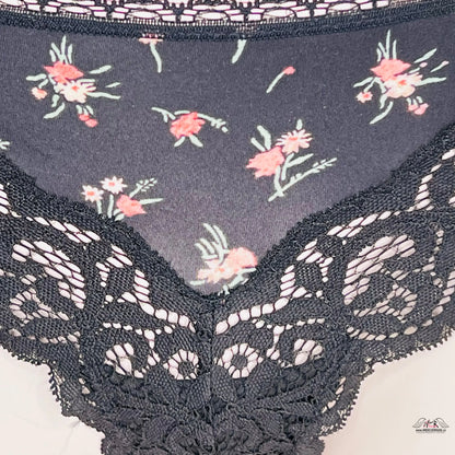 Černé tanga s barevnými květy - XS / Černá / Nové se štítky - Tanga Victoria’s Secret