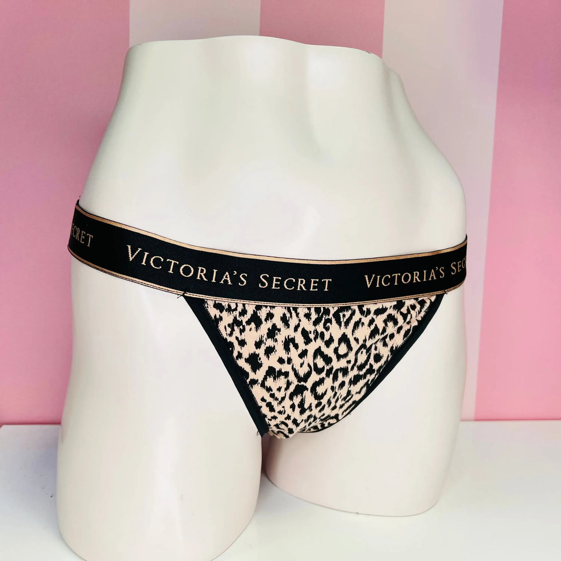 Kalhotky s lehce vyšším pasem - L / Hnědá / Nové se štítky - Victoria’s Secret