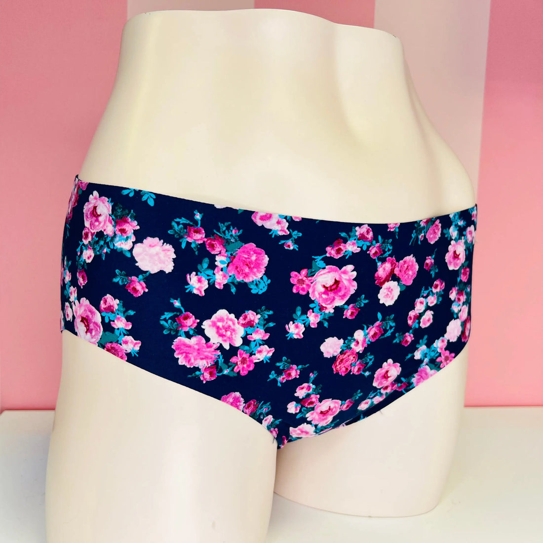 Kalhotky se vzory květin - L / Barevná / Nové štítky - Victoria’s Secret