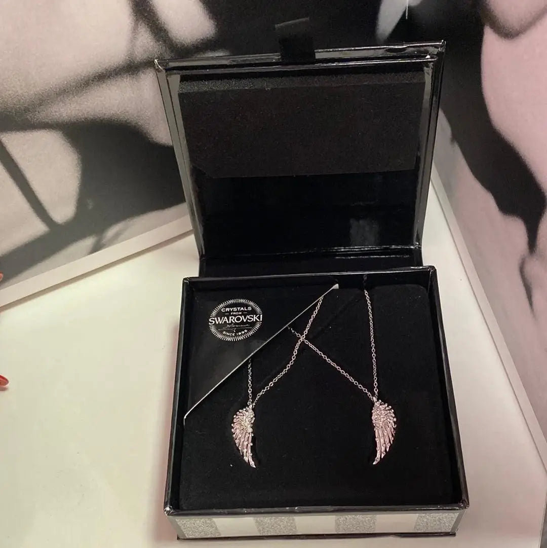 Set dvou náhrdelníků - Univerzální / Stříbrná / Nové se štítky - Náhrdelník Victoria’s Secret