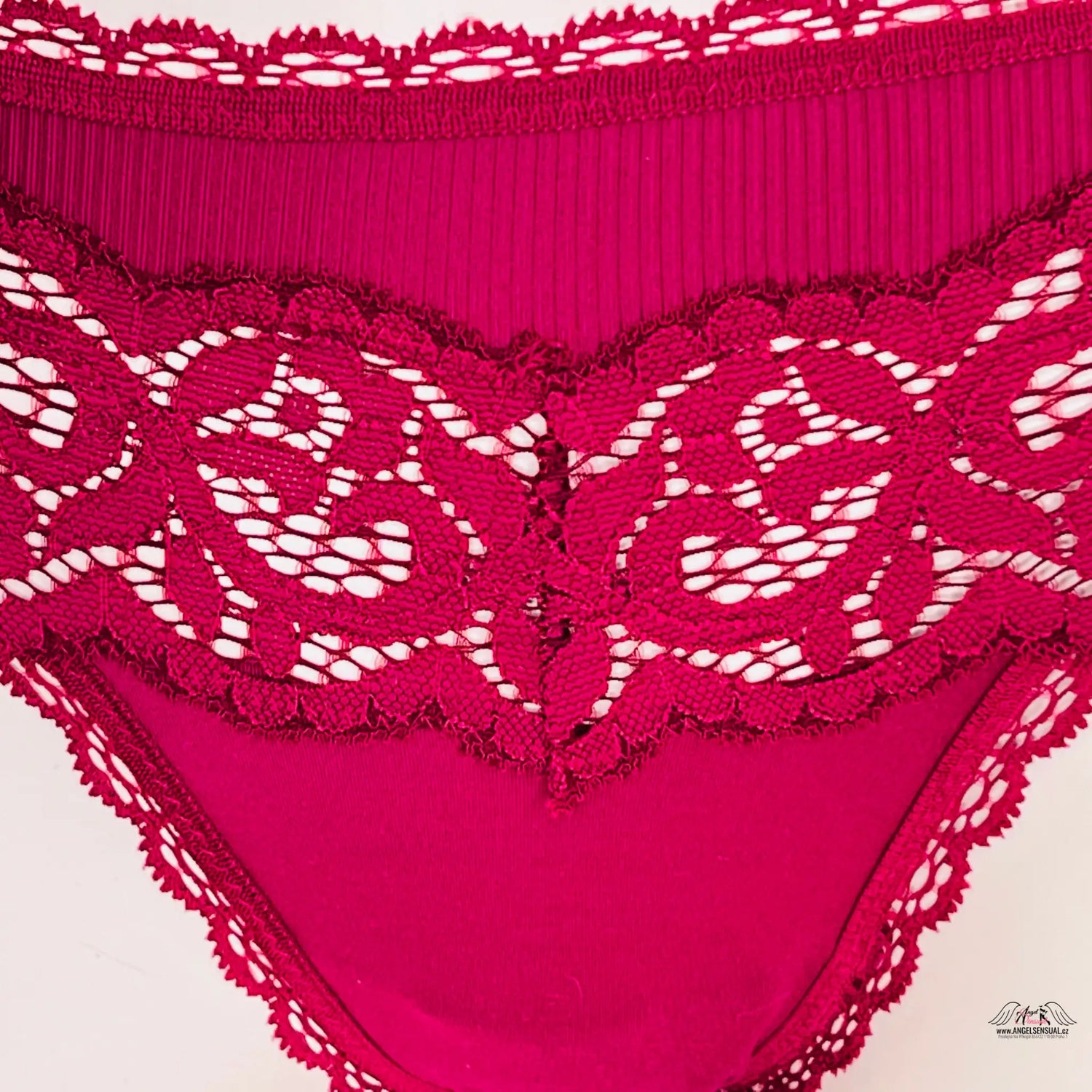 Tanga s krajkovým lemováním - Victoria’s Secret
